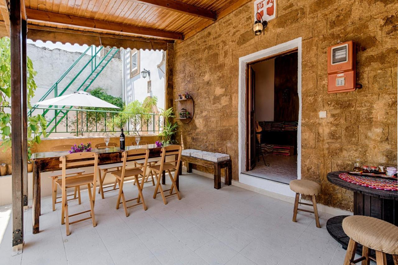 Hara'S Traditional Detached House In Malona Malona Village Buitenkant foto